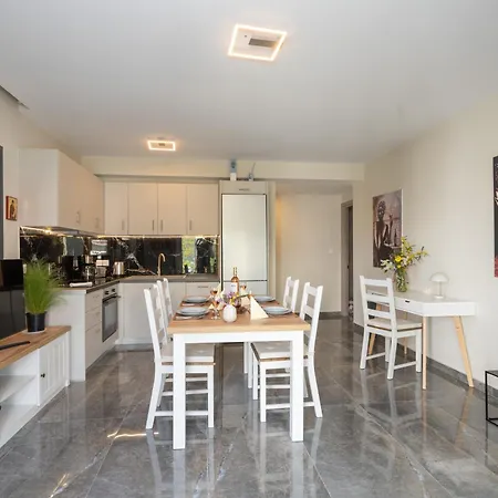 Apartamento Legantes Luxury With Shared Pool