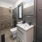 Legantes Luxury With Shared Pool Apartment *