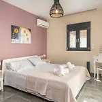 Legantes Luxury With Shared Pool *