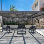 Apartman Legantes Luxury With Shared Pool *