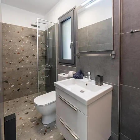 Legantes Luxury Apartment *