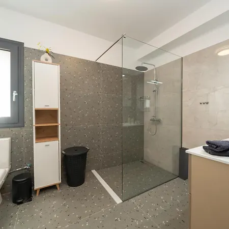 Legantes Luxury Makriotika