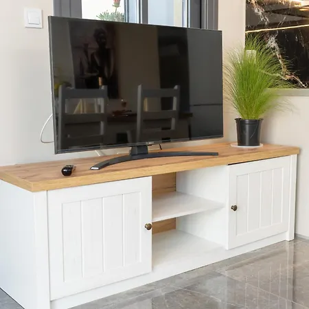 Legantes Luxury Apartment Makriotika