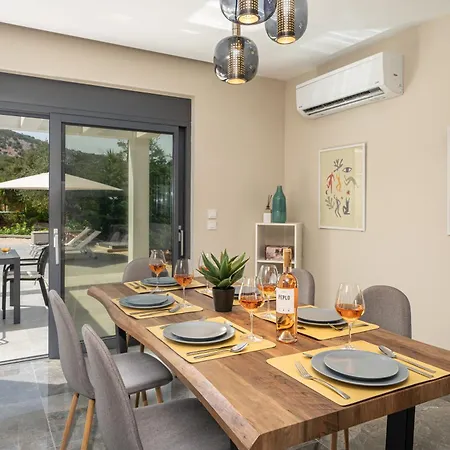 Apartment Legantes Luxury With Shared Pool *